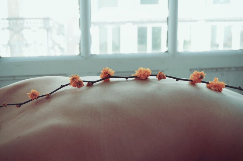 "LE BONHEUR EST UNE FEMME"